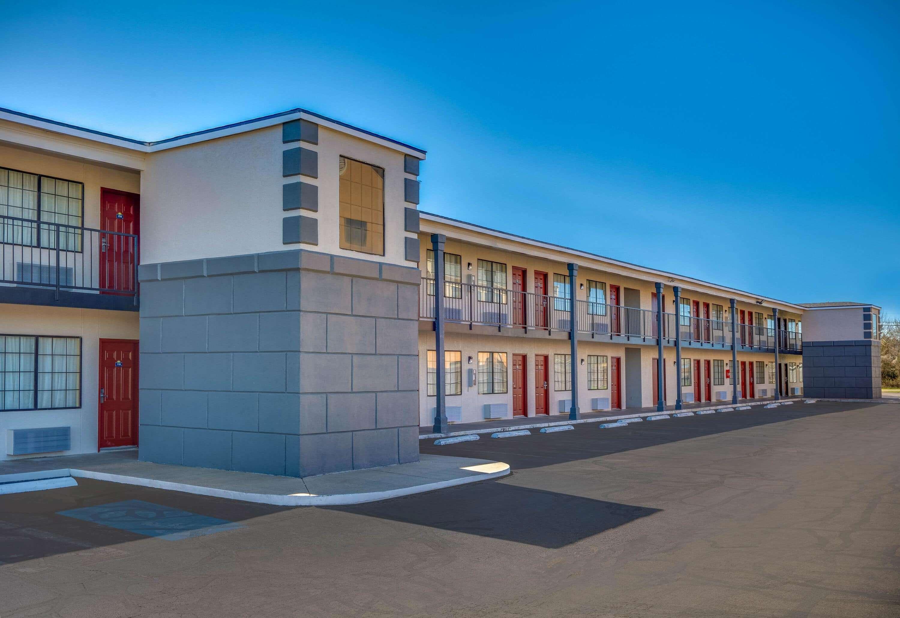 Days Inn By Wyndham Waco Near Downtown University Exterior foto